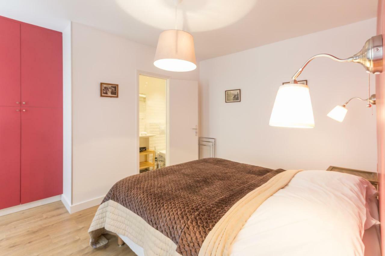 Les Toits De Paris Bed & Breakfast ภายนอก รูปภาพ