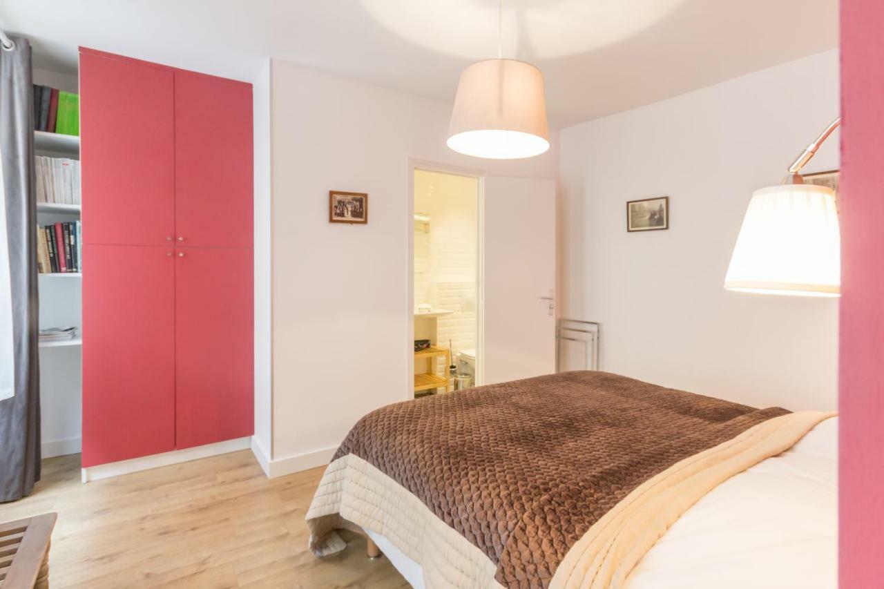 Les Toits De Paris Bed & Breakfast ภายนอก รูปภาพ