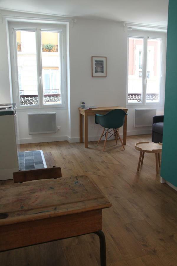 Les Toits De Paris Bed & Breakfast ภายนอก รูปภาพ