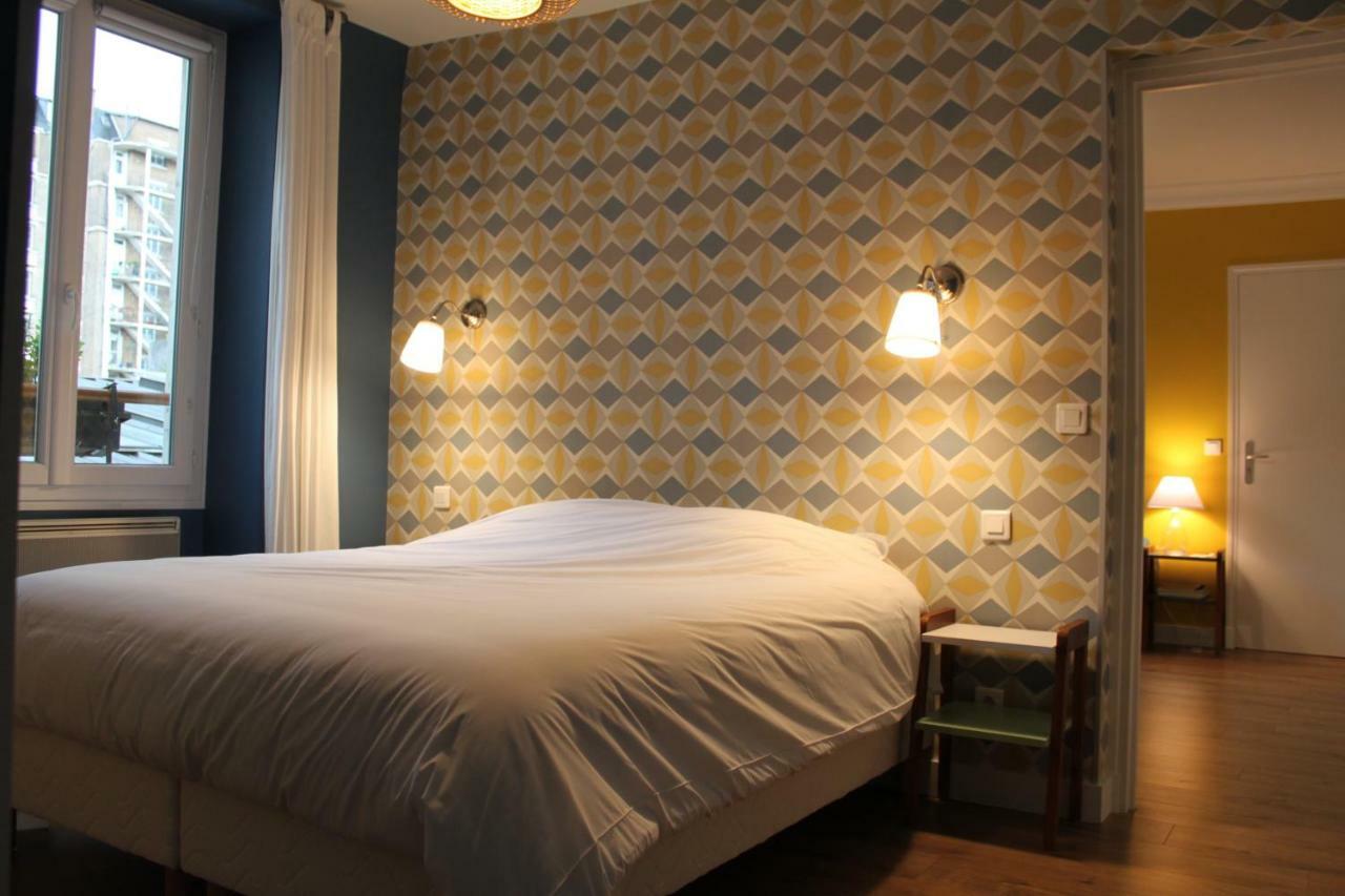 Les Toits De Paris Bed & Breakfast ภายนอก รูปภาพ