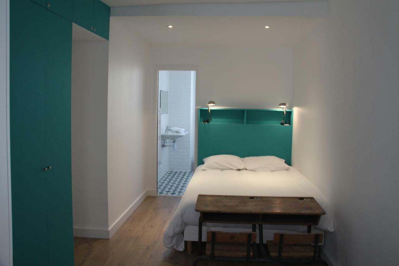 Les Toits De Paris Bed & Breakfast ภายนอก รูปภาพ