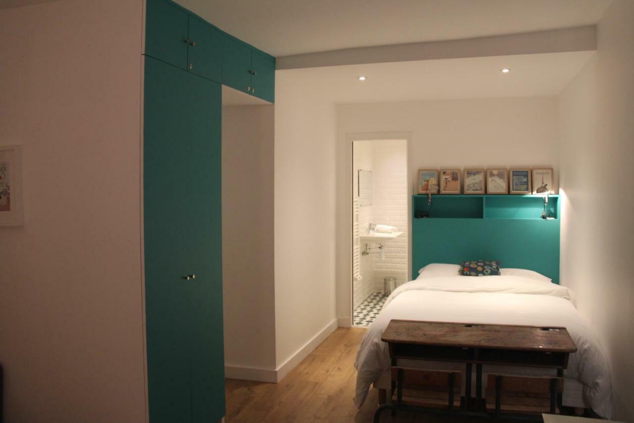 Les Toits De Paris Bed & Breakfast ภายนอก รูปภาพ